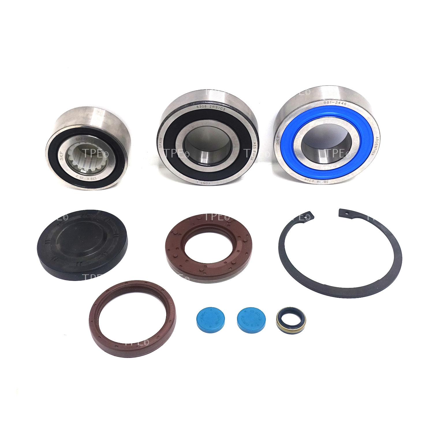 BMW.KB.06 This Bearing & Seal Kit contains the following Parts:

• 3 Bearings
• 3 Seals
• 3 Caps